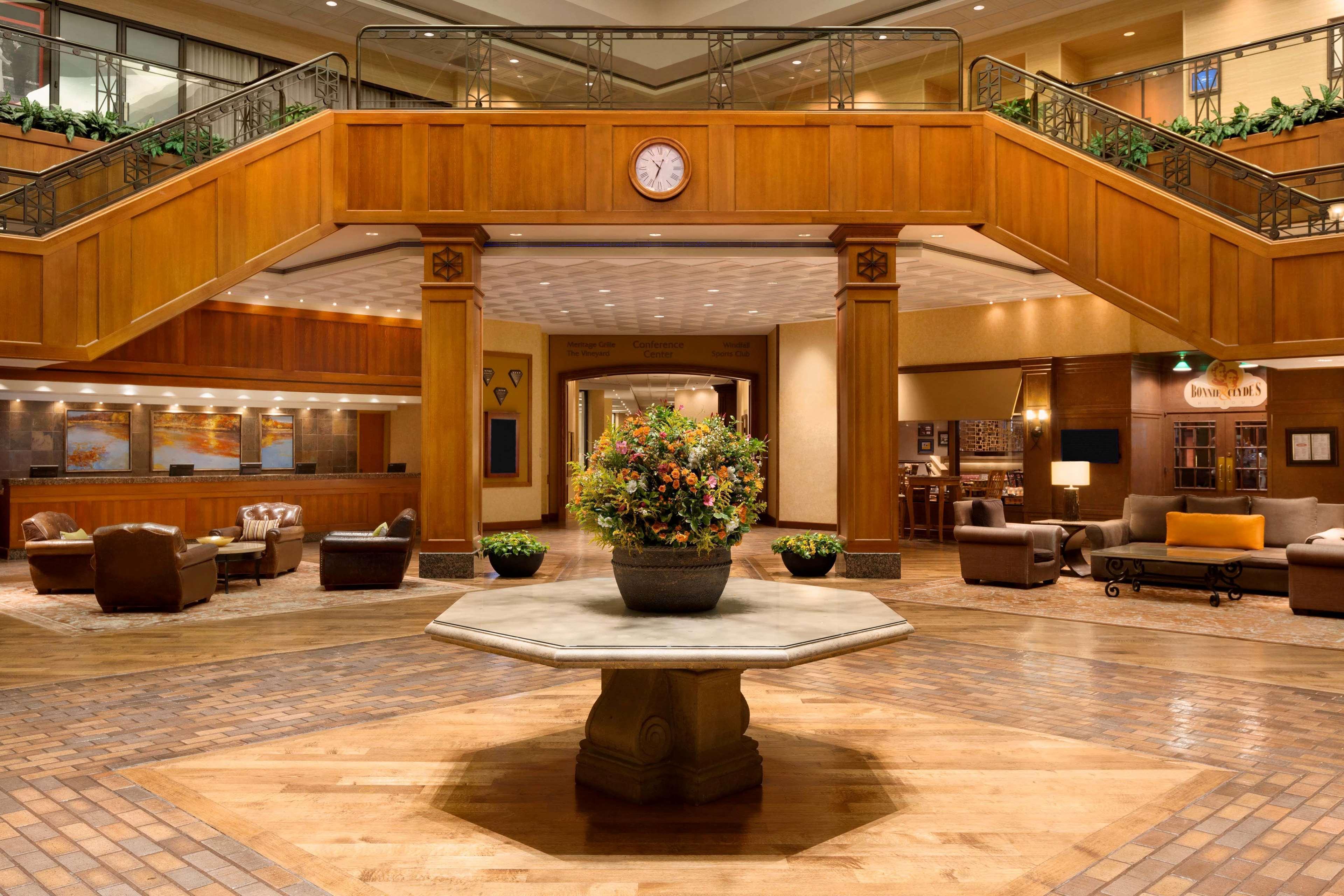 فندق جريبفاينفي  فندق هيلتون دي إف دبليو ليكس إكزكيوتف كونفرنس سنتر المظهر الخارجي الصورة